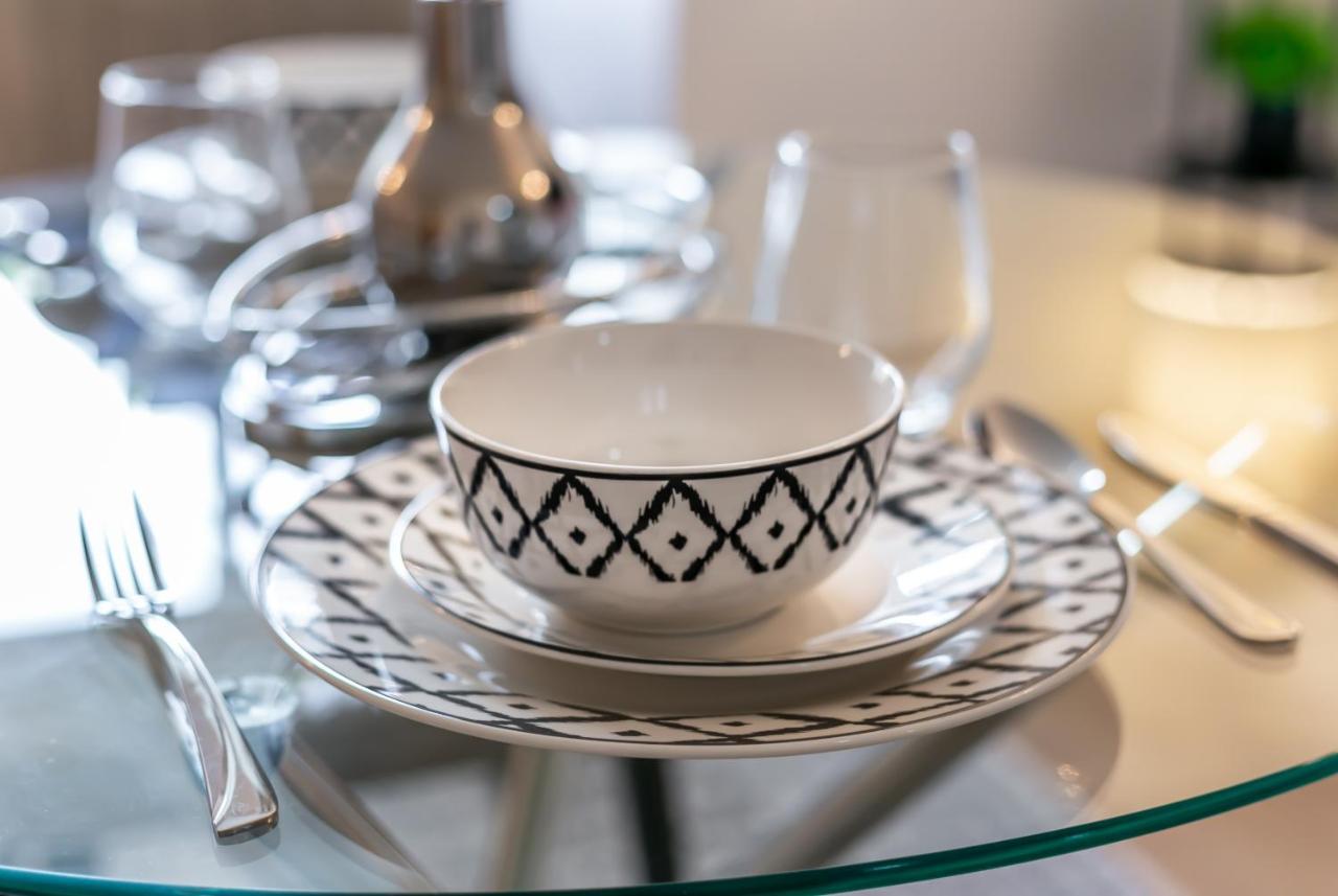 Aryas Apartments London Эджвар Экстерьер фото