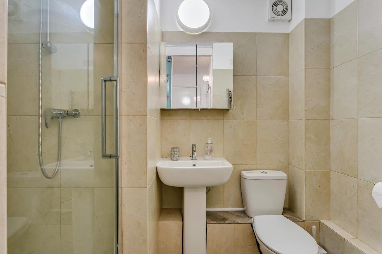 Aryas Apartments London Эджвар Экстерьер фото